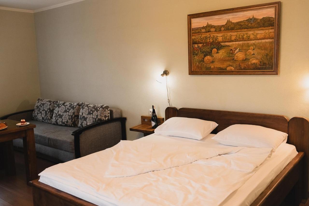 Sofia Hotel Velyka Omelyana Buitenkant foto