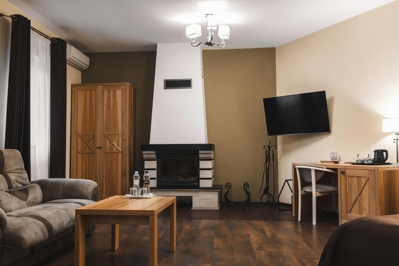 Sofia Hotel Velyka Omelyana Buitenkant foto