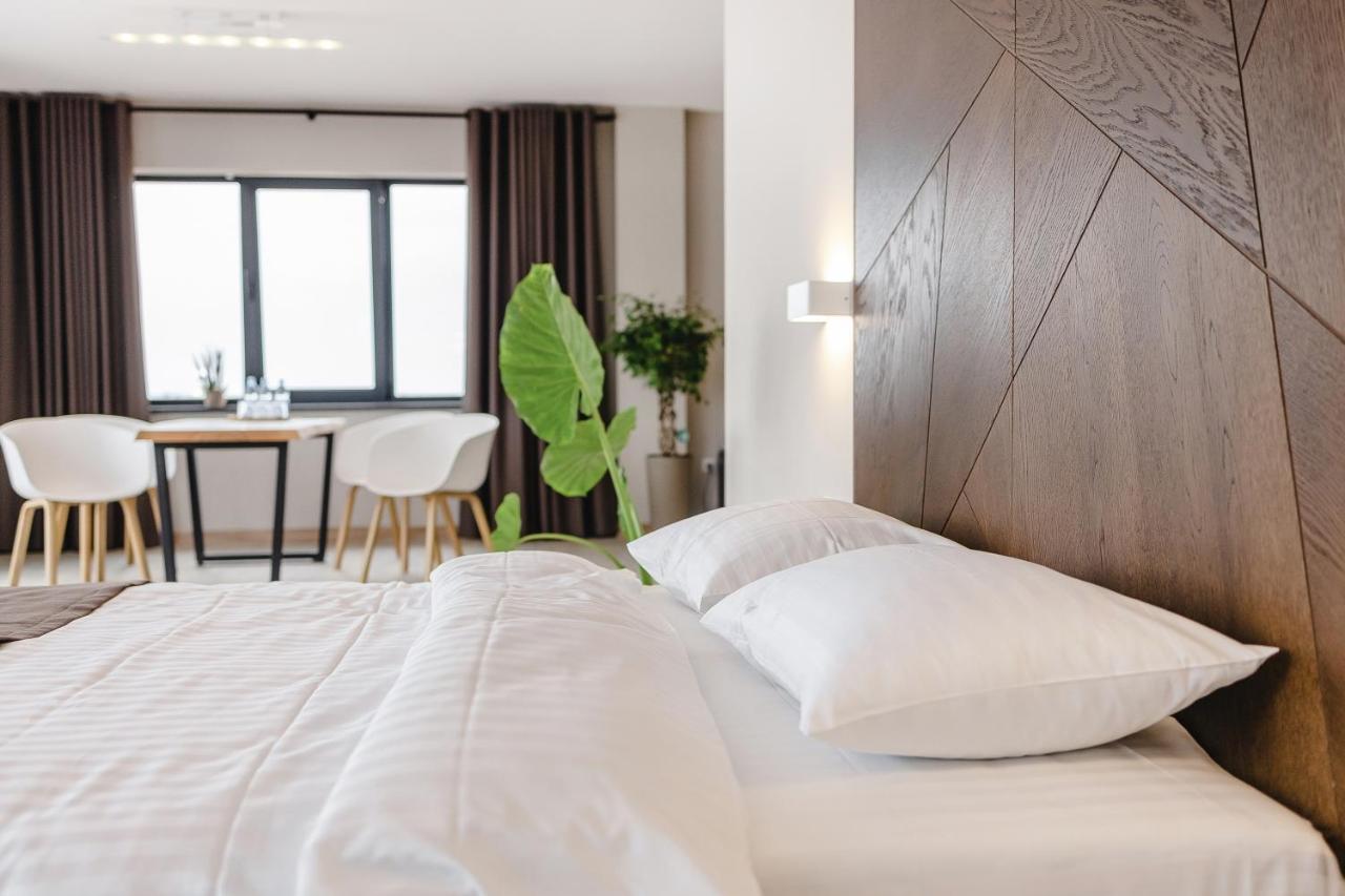 Sofia Hotel Velyka Omelyana Buitenkant foto