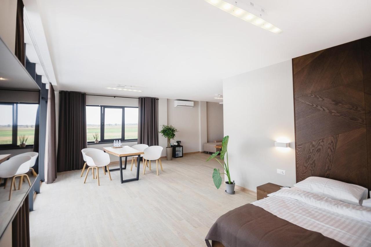 Sofia Hotel Velyka Omelyana Buitenkant foto