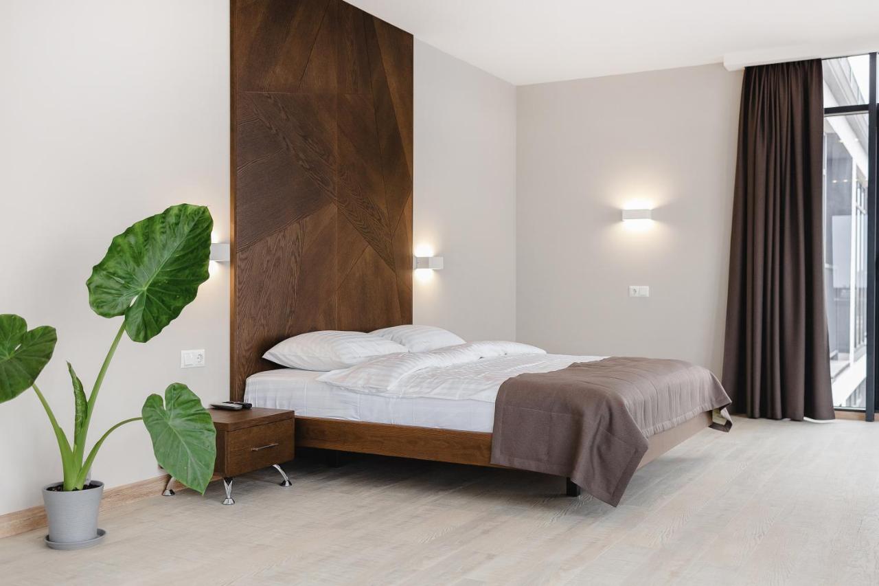 Sofia Hotel Velyka Omelyana Buitenkant foto